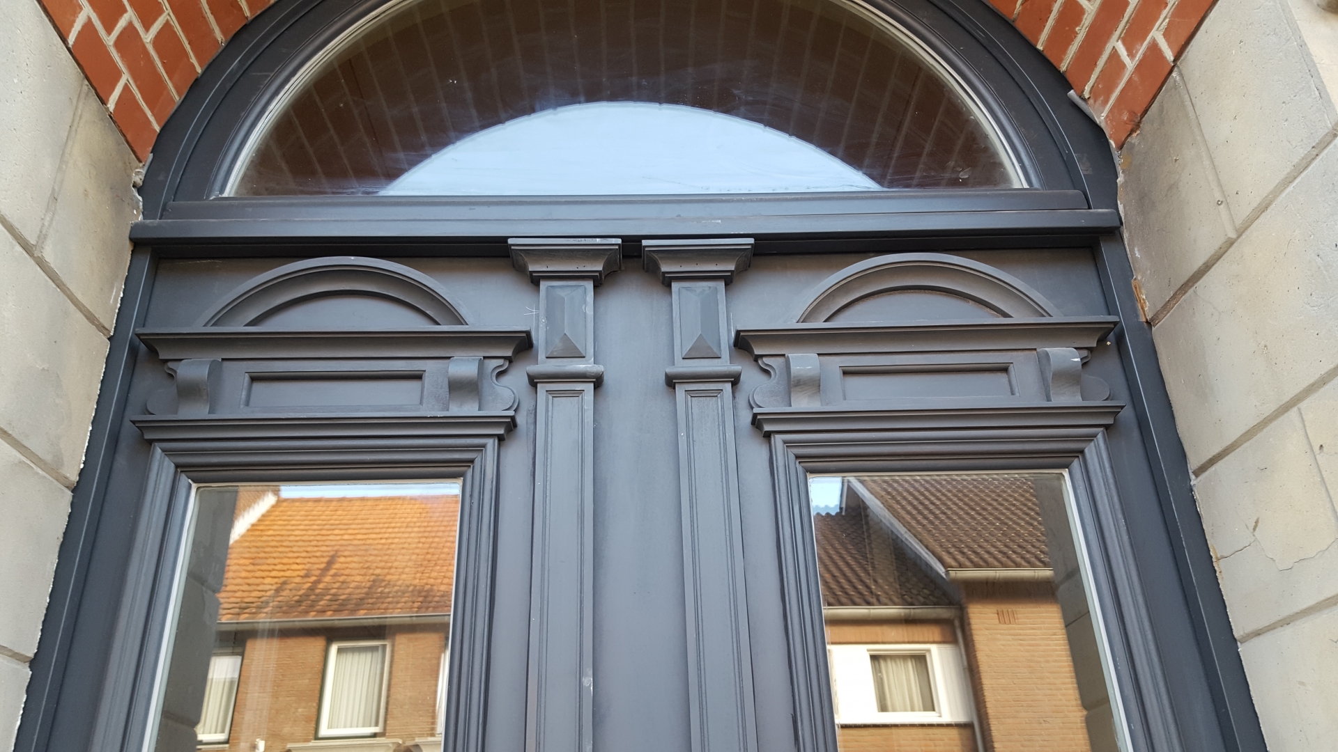 Har Knoops - Ambachtelijke meubelmakerij - interieurbouw - timmerwerken / zwembaden en tuinhuisjes